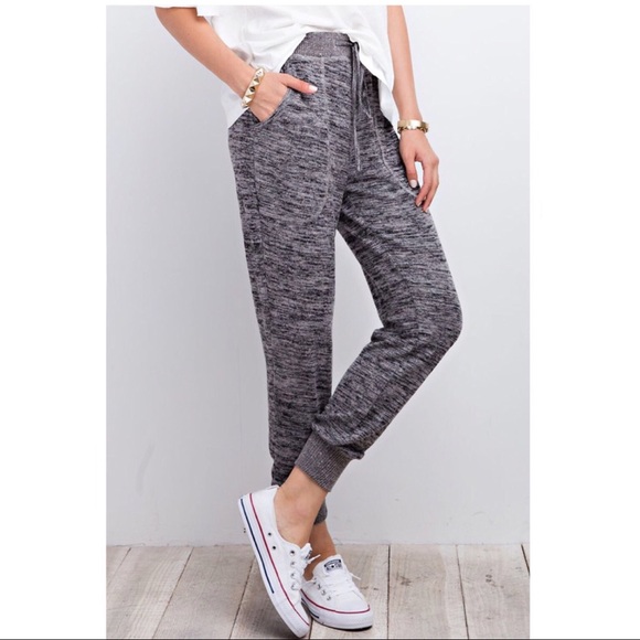 CLEARANCE-FIRM‼️2Toned Brushed Hacci Joggers - Picture 3 of 4